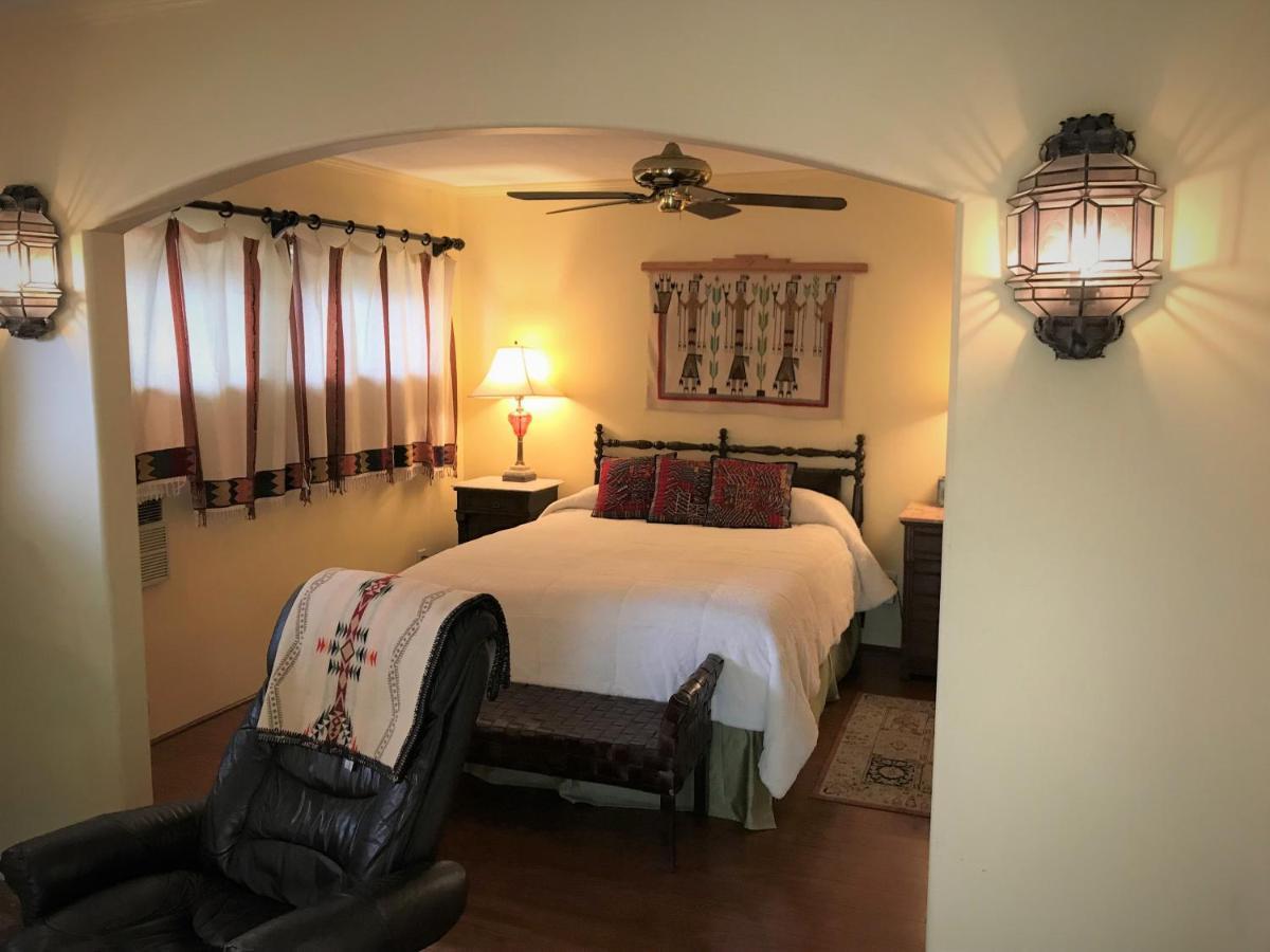 Casa Blanca Inn And Suites Farmington Eksteriør billede